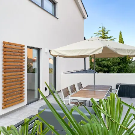 Villa Brig 36 Premantura