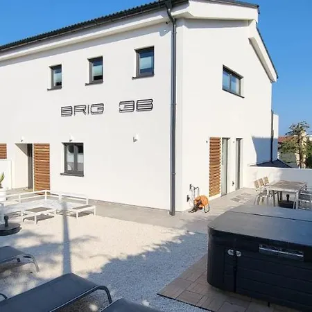 Villa Brig 36 Premantura