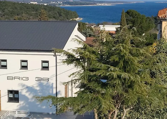 Brig 36 * 프레멘투라